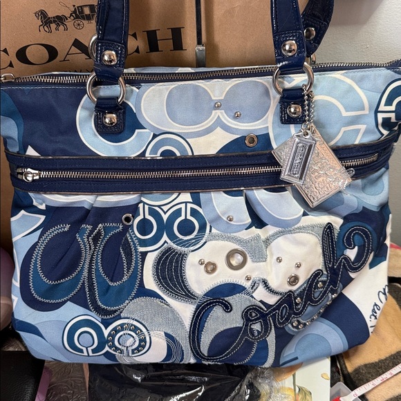 COACH Poppy Signature Pop C Blue Denim Appliqué Large Glam Limited Edition Tote - Picture 1 of 12